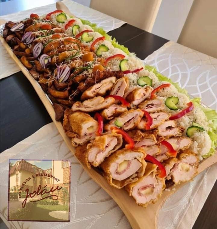 Jolan Pension & Restaurant Cicov 外观 照片