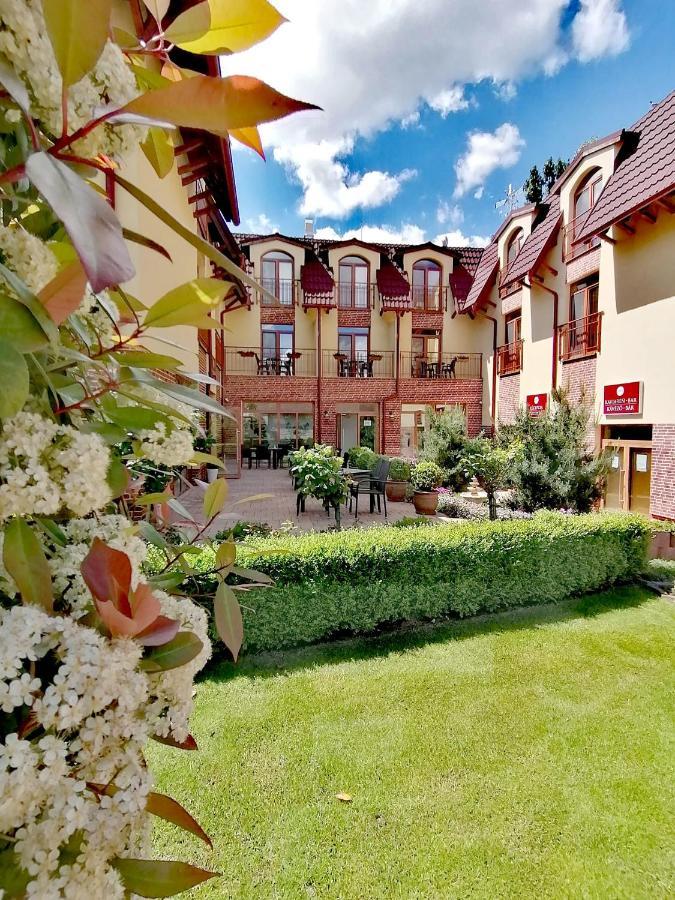 Jolan Pension & Restaurant Cicov 外观 照片