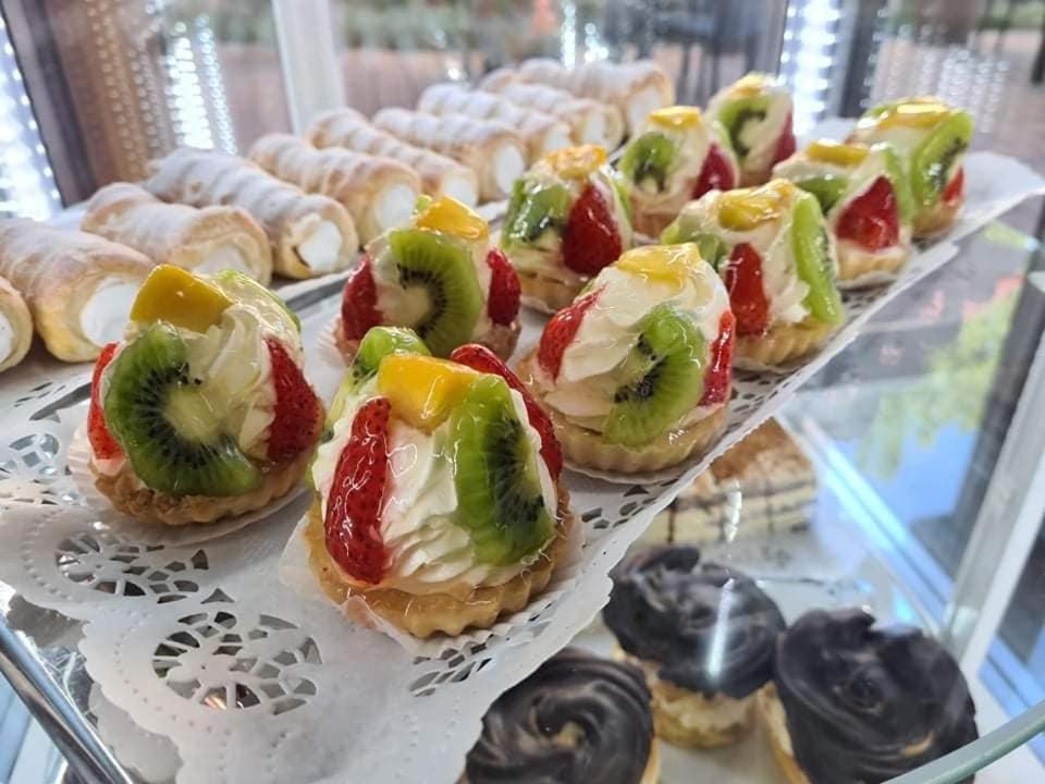 Jolan Pension & Restaurant Cicov 外观 照片