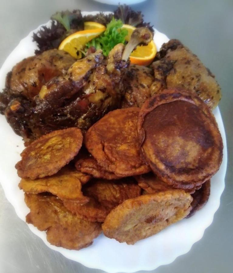 Jolan Pension & Restaurant Cicov 外观 照片